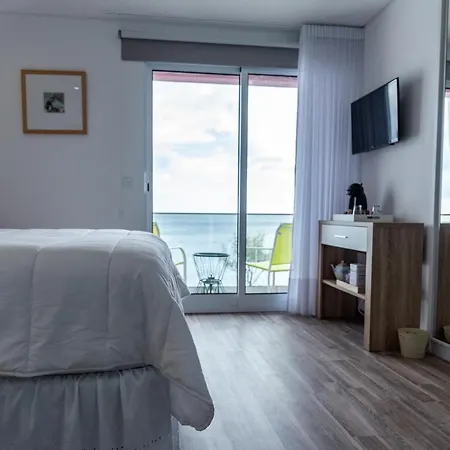 Garoupas Πανδοχείο 3*