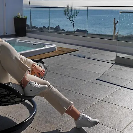 Garoupas Πανδοχείο Πόντα Ντελγκάντα