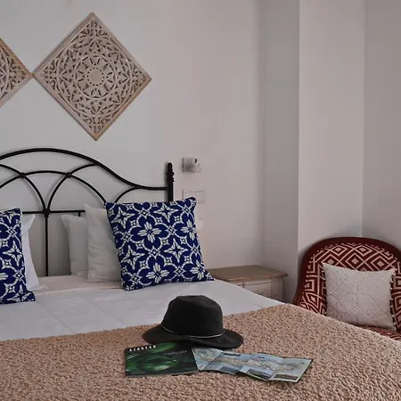 Garoupas Πανδοχείο 3*