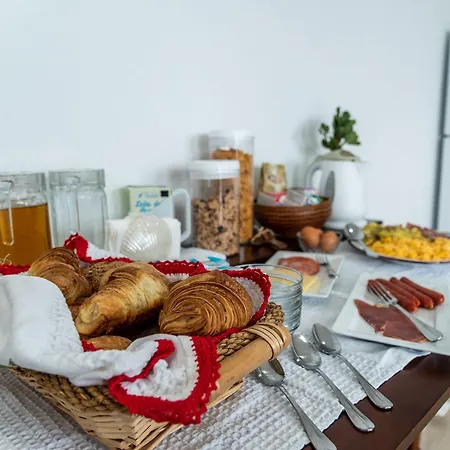 Garoupas Πόντα Ντελγκάντα