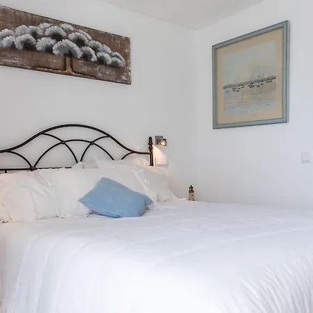 Garoupas Inn 3*