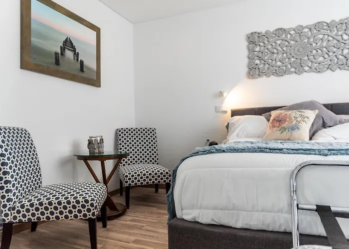 Garoupas 여관 Ponta Delgada